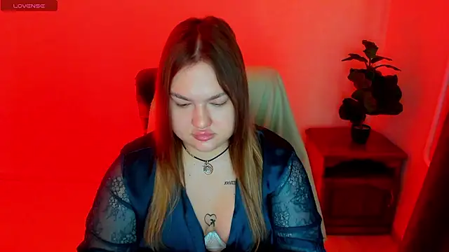 Snapshot of Sofiawetsweet chatting on February 25, 7:30 am Sofiawetsweet online show from February 25, 7:30 am