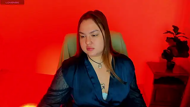 Snapshot of Sofiawetsweet chatting on February 22, 7:33 am Sofiawetsweet online show from February 22, 7:33 am