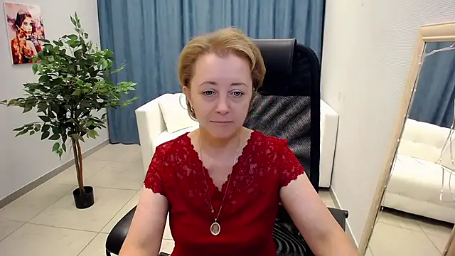 MONA W online show from May 28, 11:16 am