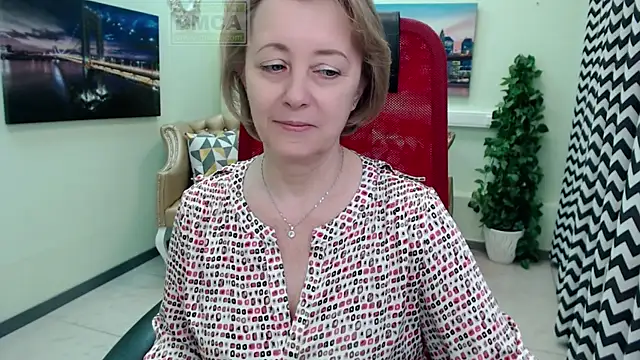 MONA W online show from April 10, 11:28 am