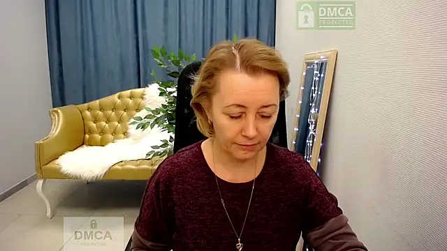 Snapshot of MONA_W chatting on February 5, 11:06 am MONA W online show from February 5, 11:06 am