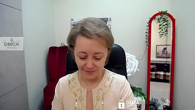 MONA W online show from April 19, 11:22 am