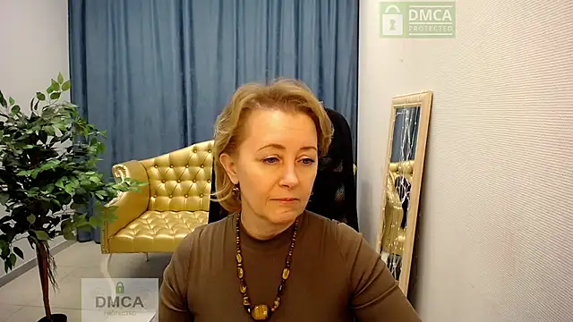 Snapshot of MONA_W chatting on February 13, 10:59 am MONA W online show from February 13, 10:59 am