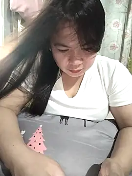 Zyramae 25 online show from February 13, 7:19 am