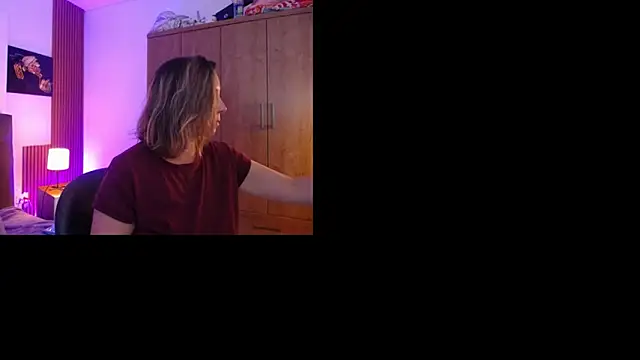 milfsecret69 online show from May 22, 10:57 am