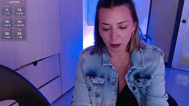 milfsecret69 online show from April 8, 11:55 am