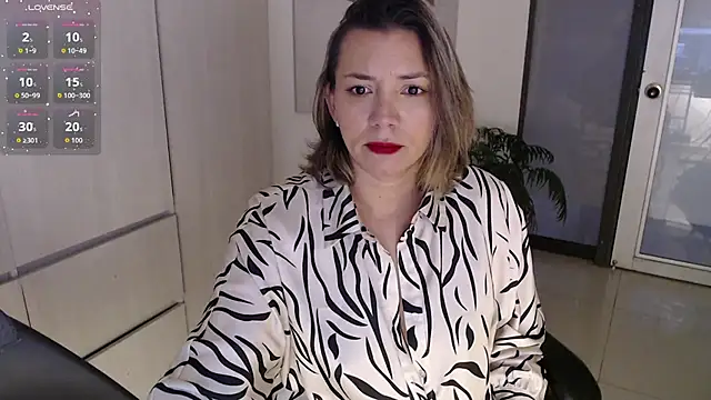 milfsecret69 online show from March 31, 11:34 am