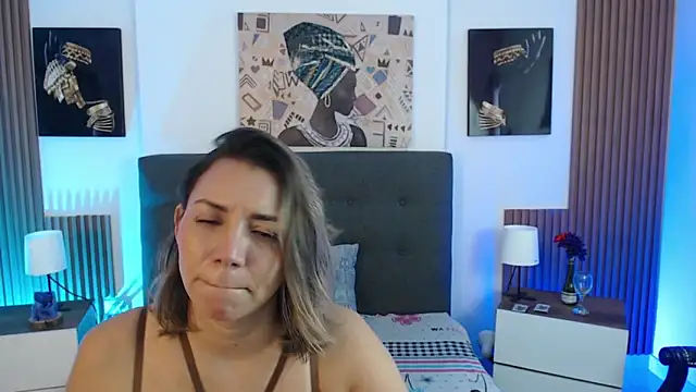 milfsecret69 online show from May 15, 10:46 am