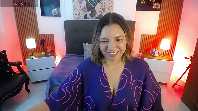 milfsecret69 online show from June 1, 10:59 am