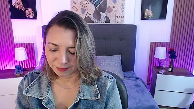milfsecret69 online show from May 14, 11:07 am