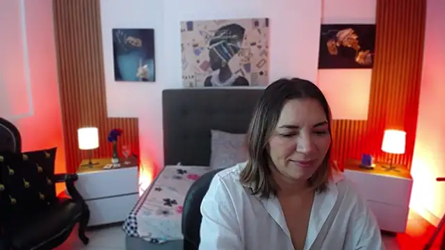 milfsecret69 online show from May 27, 10:55 am