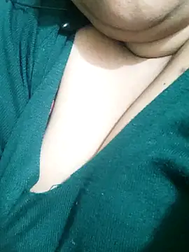 Snapshot of Desi_Janu chatting on February 6, 1:12 am Desi Janu online show from February 6, 1:12 am