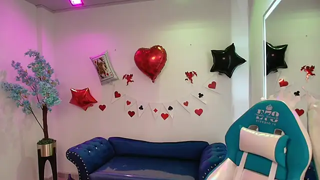 Snapshot of Madame_scarlett chatting on February 11, 11:21 am Madame scarlett online show from February 11, 11:21 am