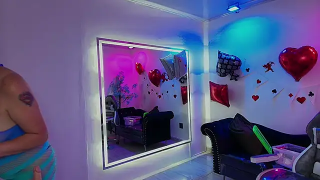 Snapshot of Madame_scarlett chatting on February 20, 11:45 am Madame scarlett online show from February 20, 11:45 am