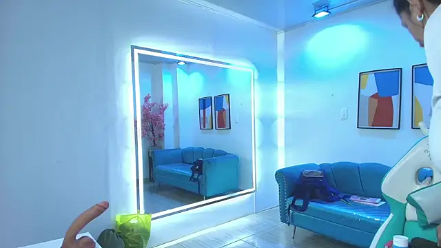 Madame scarlett online show from April 8, 11:33 am