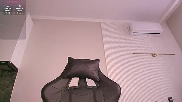 Snapshot of jjasleen0 chatting on February 13, 3:39 am jjasleen0 online show from February 13, 3:39 am