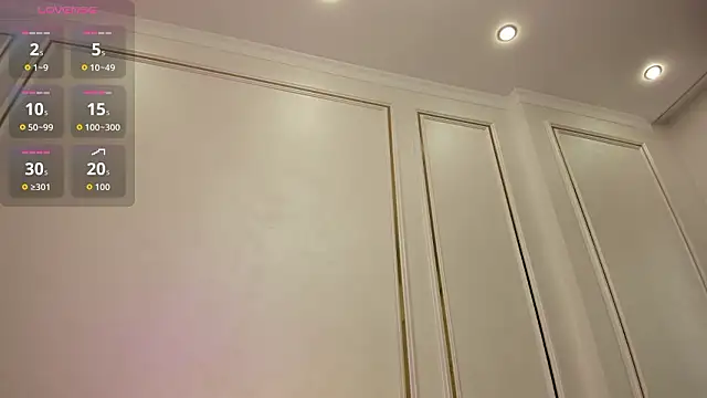 Snapshot of jjasleen0 chatting on March 2, 3:29 am jjasleen0 online show from March 2, 3:29 am