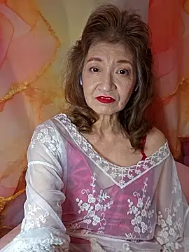 URAN429 online show from April 9, 6:25 pm