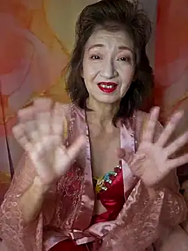 URAN429 online show from April 28, 5:39 pm