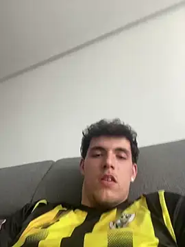 Snapshot of manu156789 chatting on March 1, 2:39 pm manu156789 online show from March 1, 2:39 pm