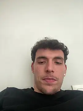 Snapshot of manu156789 chatting on February 19, 1:52 pm manu156789 online show from February 19, 1:52 pm