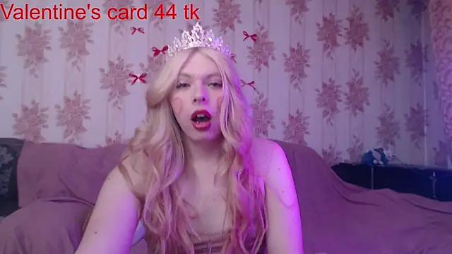 Snapshot of Cutie_Bambi chatting on February 14, 11:10 am Cutie Bambi online show from February 14, 11:10 am