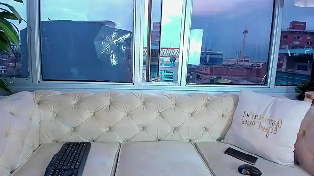 nia-malkova online show from February 13, 11:32 am