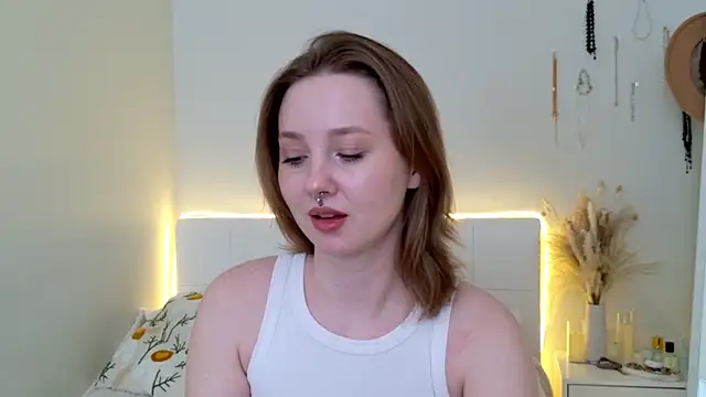 Snapshot of CandiceKingzzz chatting on March 2, 1:18 pm CandiceKingzzz online show from March 2, 1:18 pm