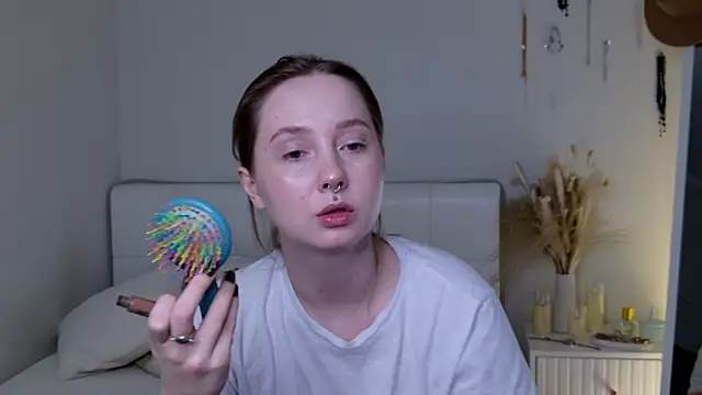 Snapshot of CandiceKingzzz chatting on February 23, 3:23 pm CandiceKingzzz online show from February 23, 3:23 pm