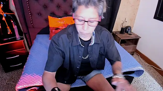 Kali Panther online show from April 3, 8:26 pm