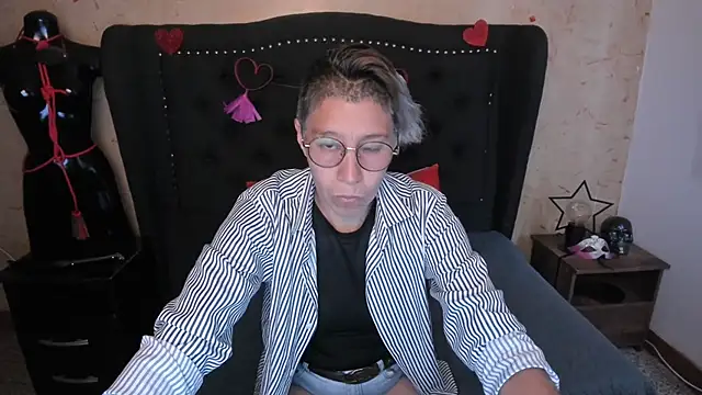 Snapshot of Kali_Panther chatting on February 16, 12:48 pm Kali Panther online show from February 16, 12:48 pm