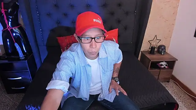 Kali Panther online show from March 11, 7:41 pm