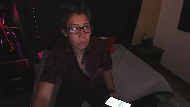 Kali Panther online show from March 31, 8:00 pm