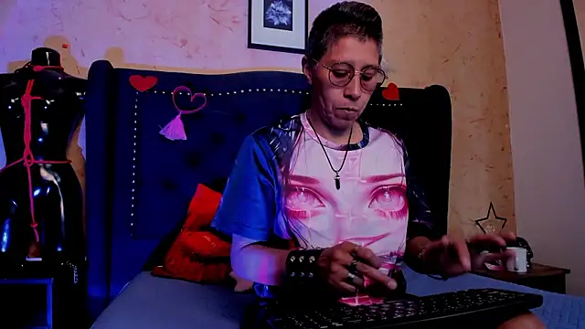 Snapshot of Kali_Panther chatting on February 28, 7:35 pm Kali Panther online show from February 28, 7:35 pm