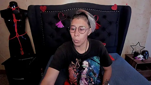 Snapshot of Kali_Panther chatting on February 14, 2:28 pm Kali Panther online show from February 14, 2:28 pm