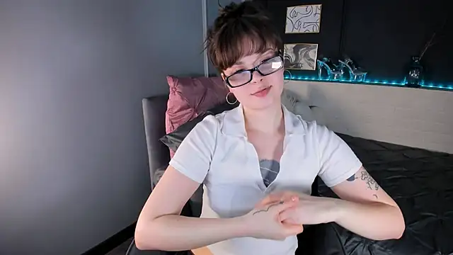 Maykinkya online show from March 26, 2:04 pm