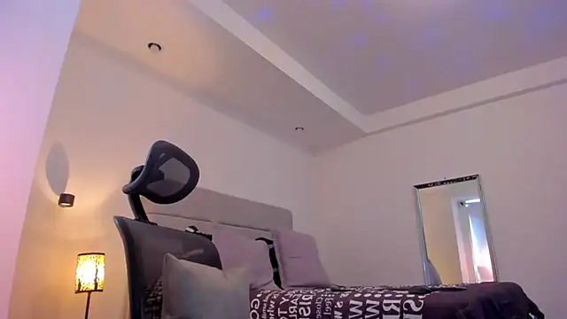 Snapshot of chris_morgan7 chatting on July 18, 2:47 pm chris morgan7 online show from July 18, 2:47 pm