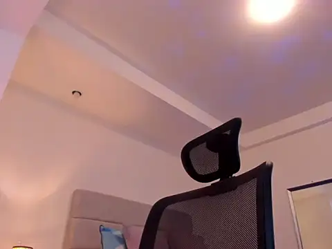 chris morgan7 online show from April 18, 7:07 pm