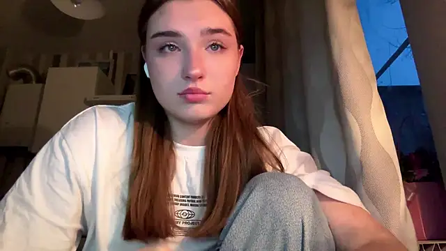 LissaBliss online show from March 16, 3:15 pm