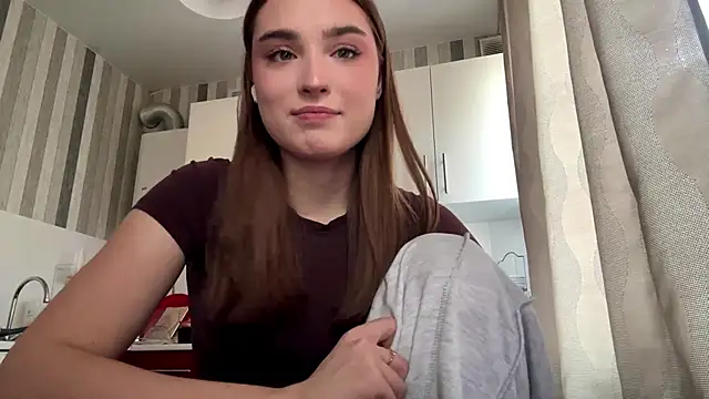 LissaBliss online show from March 7, 12:10 pm