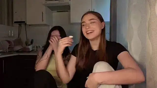 LissaBliss online show from April 30, 2:13 pm