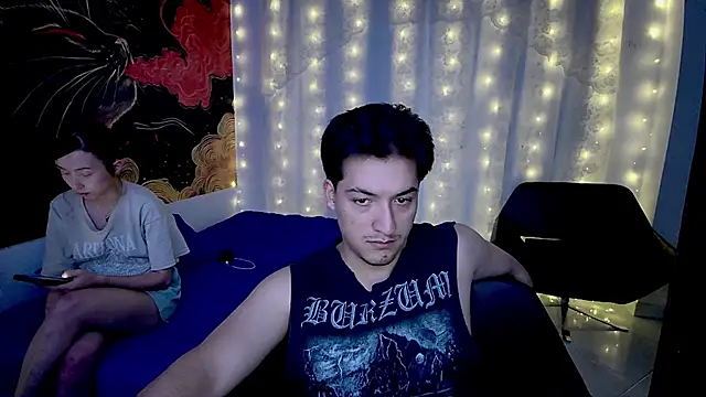 RoseSinsDonViktor online show from April 4, 8:15 pm