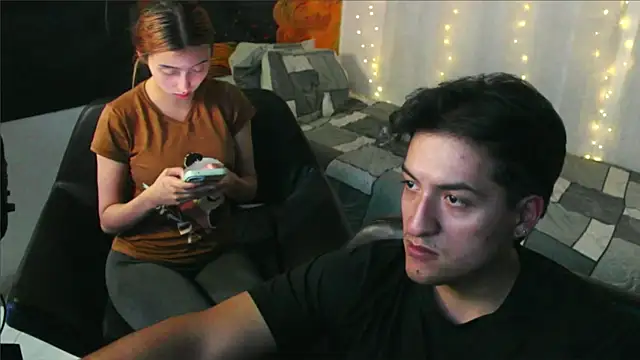 Snapshot of RoseSinsDonViktor chatting on July 8, 1:52 am RoseSinsDonViktor online show from July 8, 1:52 am