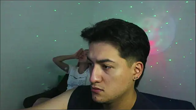 Snapshot of RoseSinsDonViktor chatting on February 25, 1:55 pm RoseSinsDonViktor online show from February 25, 1:55 pm