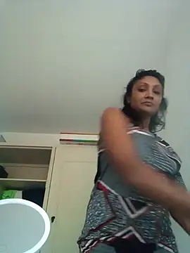 sexykajol2001 online show from July 4, 3:05 pm