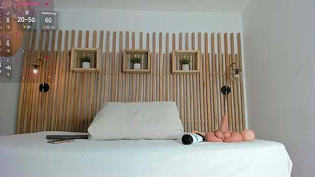 Snapshot of serena_foxx_ chatting on February 19, 11:29 am serena foxx online show from February 19, 11:29 am