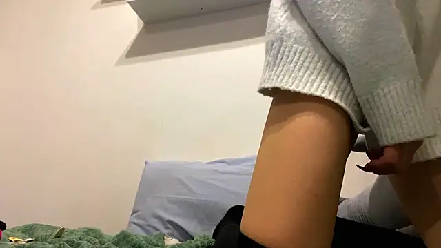 EmilyHein online show from February 11, 7:14 pm