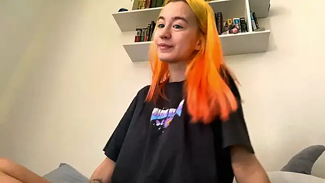 EmilyHein online show from February 20, 6:10 am