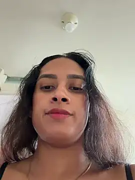 LunaHeat online show from May 11, 5:32 pm