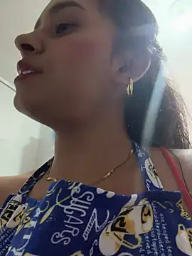 LunaHeat online show from April 15, 5:39 pm